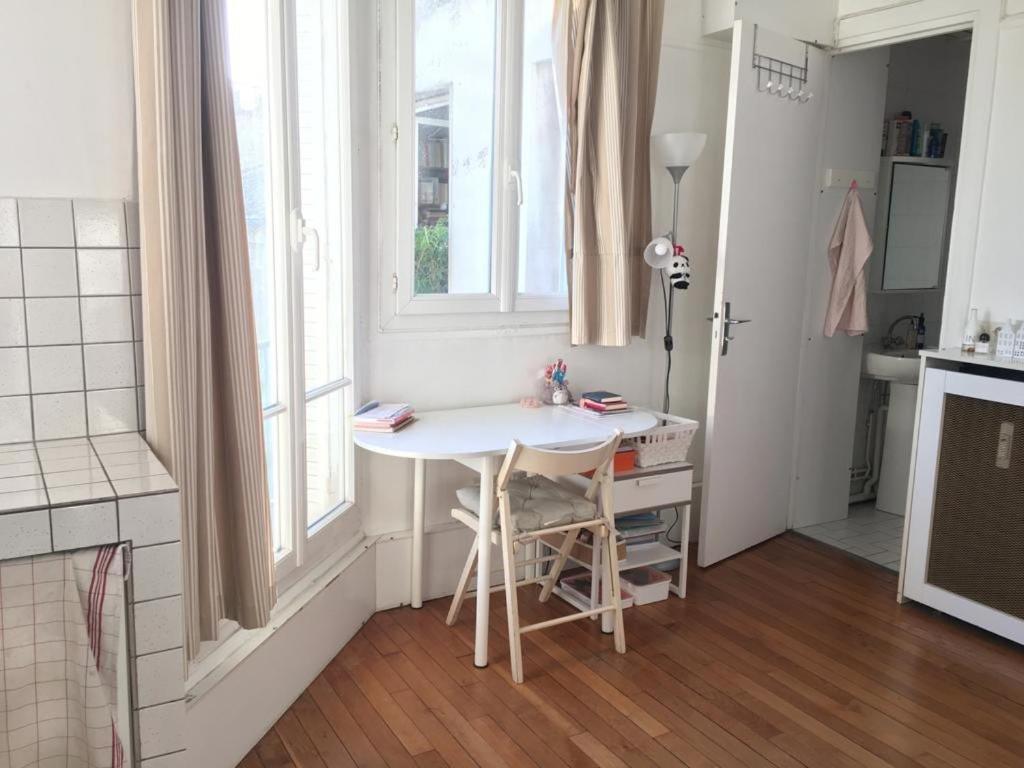 Cozy At Saint Germain Apartment